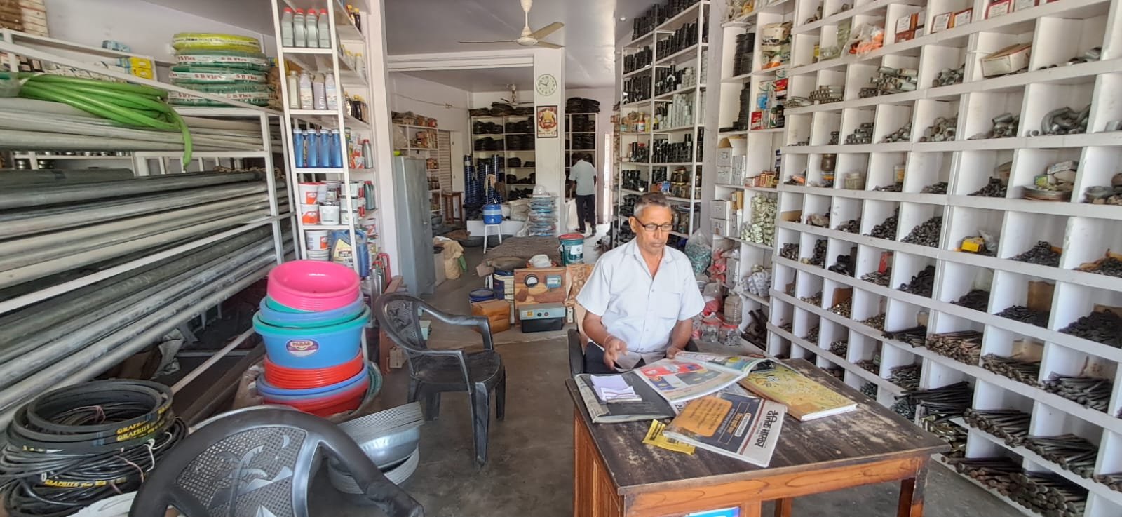 ef594260-ff20-40c2-86ef-2a1de46e6700